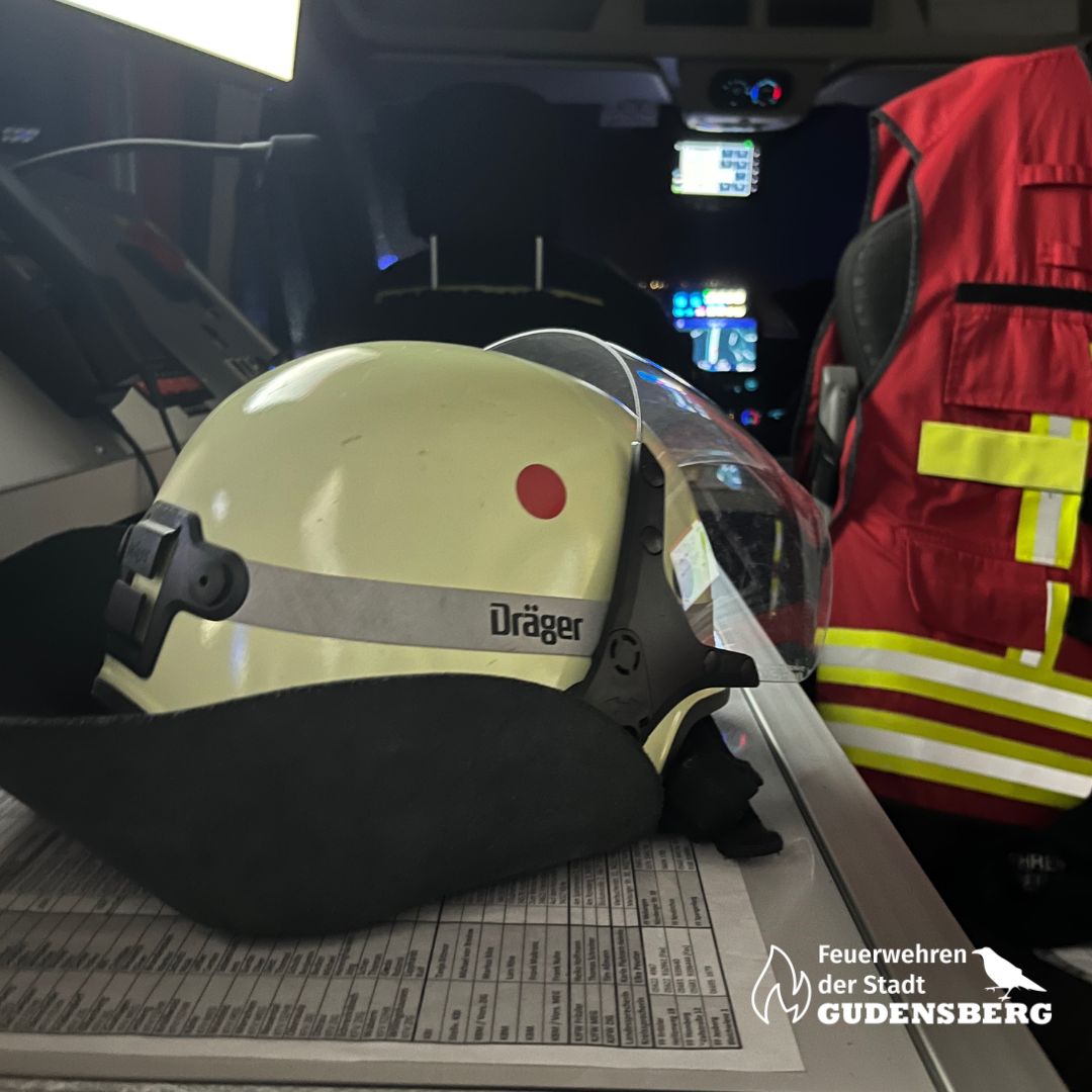 Symbolbild Helm mit Logo